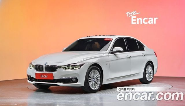 BMW 3 Series (F30) 320i Luxury