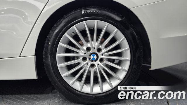 BMW 3 Series (F30) 320i Luxury 2018 — фото 21