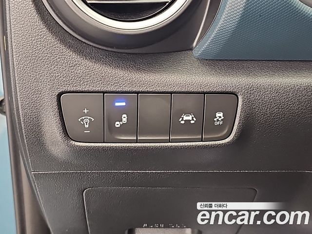 Hyundai Kona 1.6 Turbo 2WD Premium 2018 — фото 17