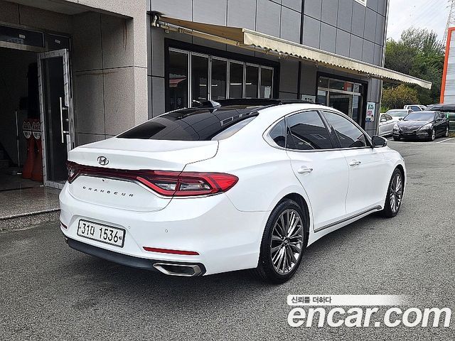 Hyundai Grandeur (IG) 2.4 Premium Special 2018 — фото 3