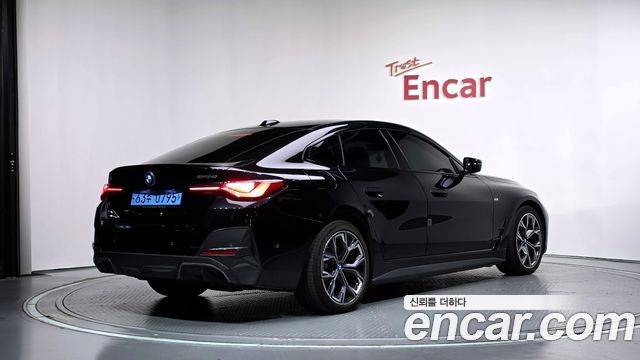 BMW i4 eDrive40 M Sports 2022 — фото 2