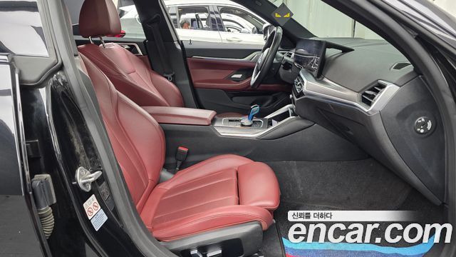 BMW i4 eDrive40 M Sports 2022 — фото 11