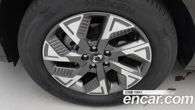 KG Mobility (SsangYong) Torres EVX E7 2024 — фото 5