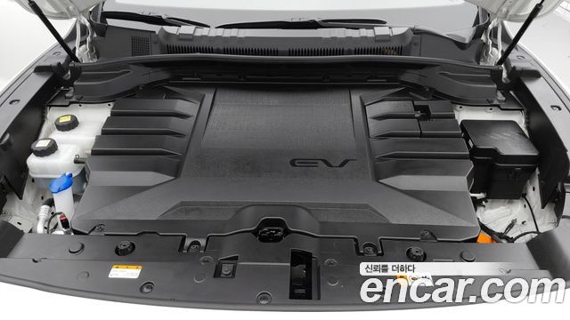 KG Mobility (SsangYong) Torres EVX E7 2024 — фото 6
