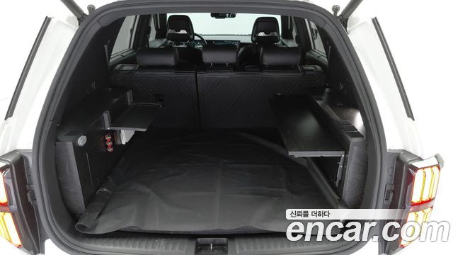 KG Mobility (SsangYong) Torres EVX E7 2024 — фото 7
