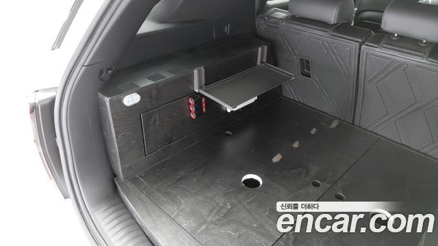 KG Mobility (SsangYong) Torres EVX E7 2024 — фото 8
