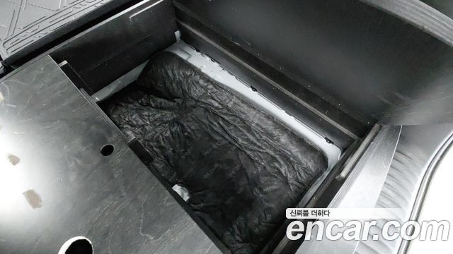 KG Mobility (SsangYong) Torres EVX E7 2024 — фото 16