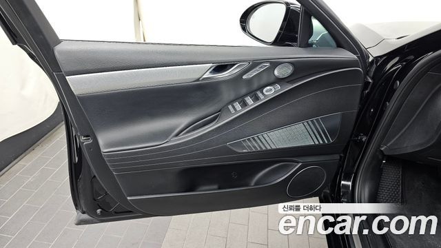 Genesis Electrified G80 (RG3) e-AWD 2022 — фото 24
