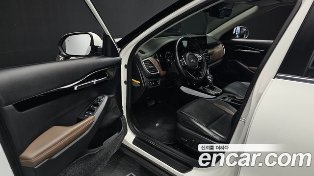 Kia Seltos Gasoline 1.6 Turbo 2WD Noblesse 2020 — фото 10