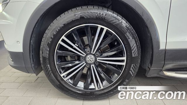 Volkswagen Tiguan (II) 2.0 TDI Prestige 2020 — фото 5