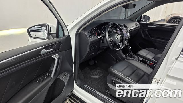 Volkswagen Tiguan (II) 2.0 TDI Prestige 2020 — фото 10