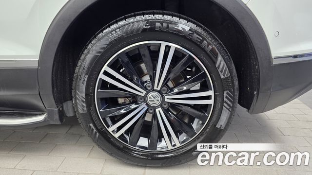 Volkswagen Tiguan (II) 2.0 TDI Prestige 2020 — фото 21
