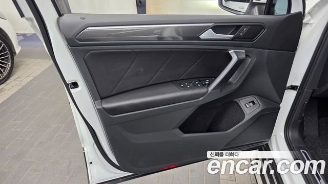 Volkswagen Tiguan (II) 2.0 TDI Prestige 2020 — фото 24