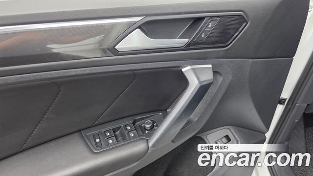 Volkswagen Tiguan (II) 2.0 TDI Prestige 2020 — фото 27