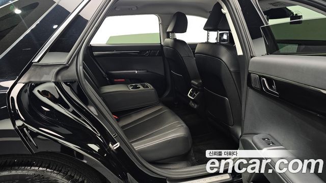 Hyundai Grandeur (GN7) 2,5 Gasoline 2WD Exclusive 2023 — фото 12