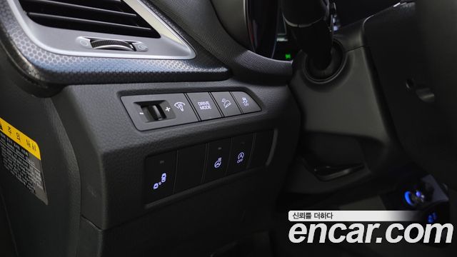 Hyundai Santa Fe The Prime Diesel 2.0 2WD Value Plus 2018 — фото 19