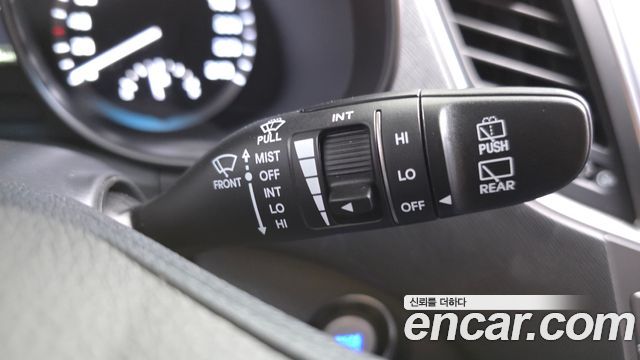 Hyundai Santa Fe The Prime Diesel 2.0 2WD Value Plus 2018 — фото 27
