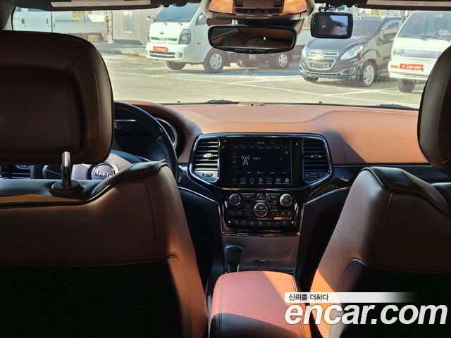 Jeep Grand Cherokee 3.6 Overland WK2 2020 — фото 7