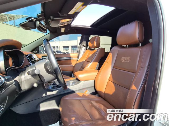 Jeep Grand Cherokee 3.6 Overland WK2 2020 — фото 15