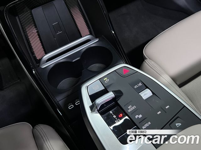 BMW 2 Series Active Tourer (U06) 220i Luxury 2025 — фото 9