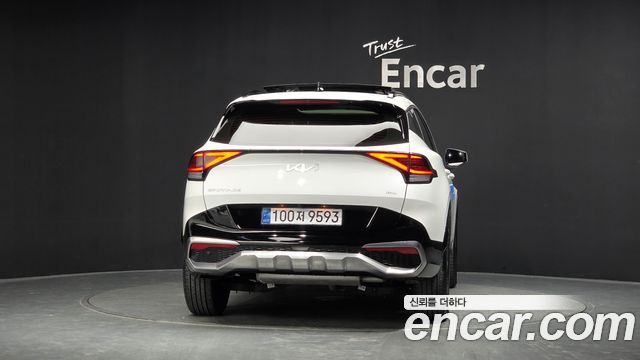 Kia Sportage Hybrid (V) Signature 2WD 2023 — фото 4