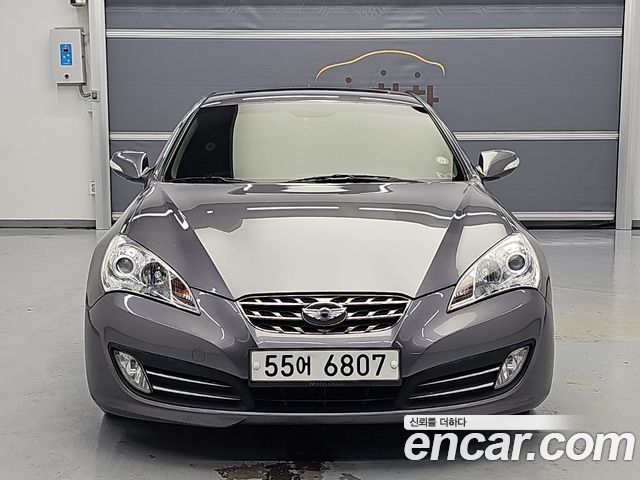 Hyundai Genesis Coupe 200 Turbo P 2011 — фото 2