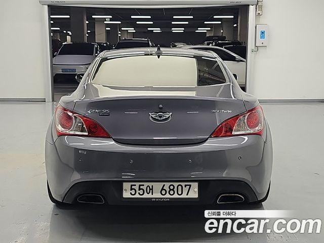 Hyundai Genesis Coupe 200 Turbo P 2011 — фото 3
