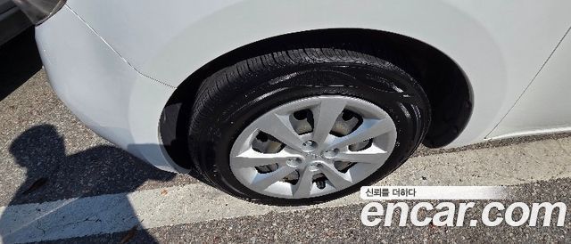 Kia Pride 1.4 MPI Sedan Smart 2014 — фото 23