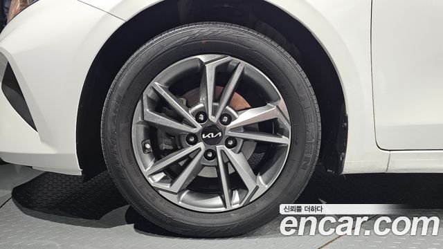 Kia K3 (II) 1.6 Prestige 2022 — фото 5