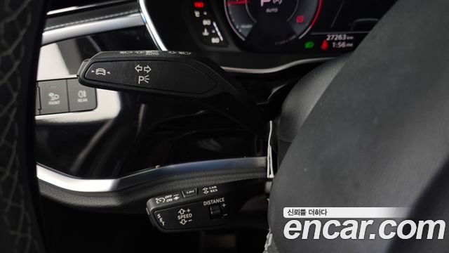 Audi Q3 (F3) 35 TDI Premium Sportback 2023 — фото 17