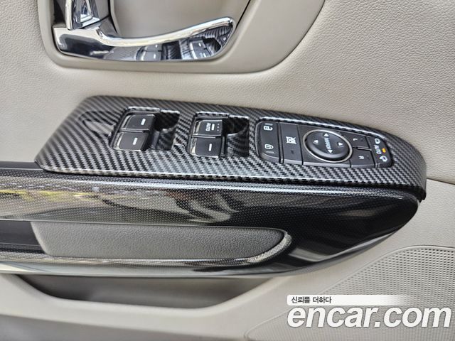 Kia Carnival 9-seater Prestige 2016 — фото 10