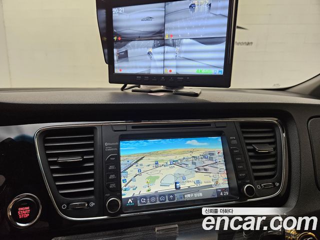 Kia Carnival 9-seater Prestige 2016 — фото 12