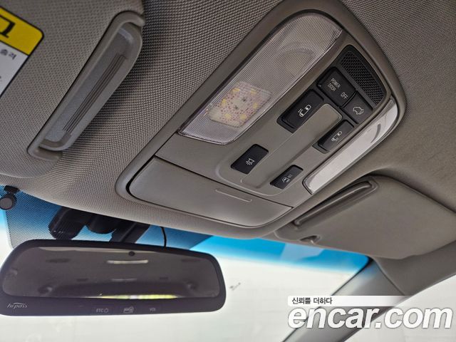Kia Carnival 9-seater Prestige 2016 — фото 19