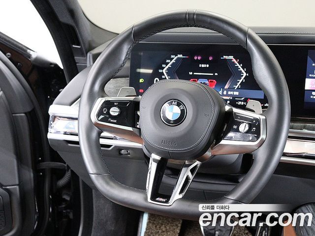 BMW 7 Series (G70) 740i xDrive M Sport Limited 2024 — фото 9