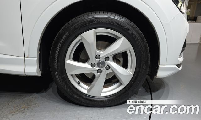 Audi Q3 (F3) 35 TDI Premium 2020 — фото 27