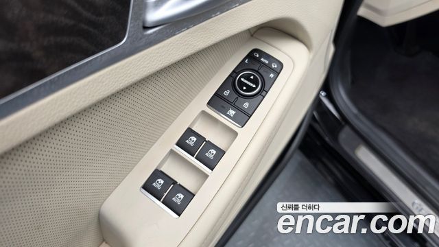 Genesis G80 3.8 GDI AWD Finest 2017 — фото 41