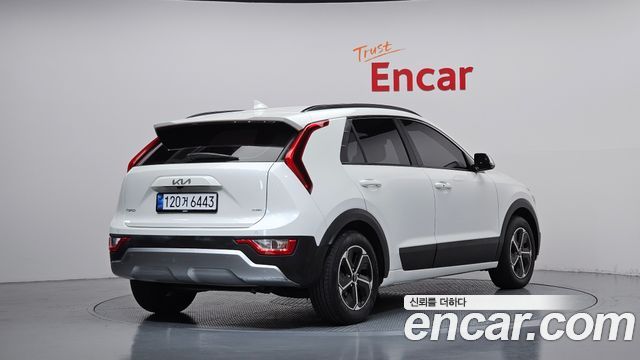 Kia Niro Trendy 2022 — фото 2