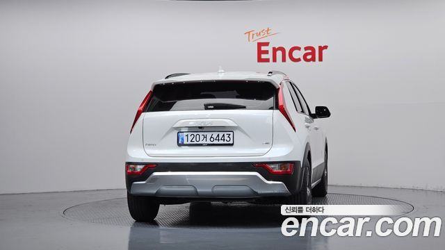 Kia Niro Trendy 2022 — фото 4
