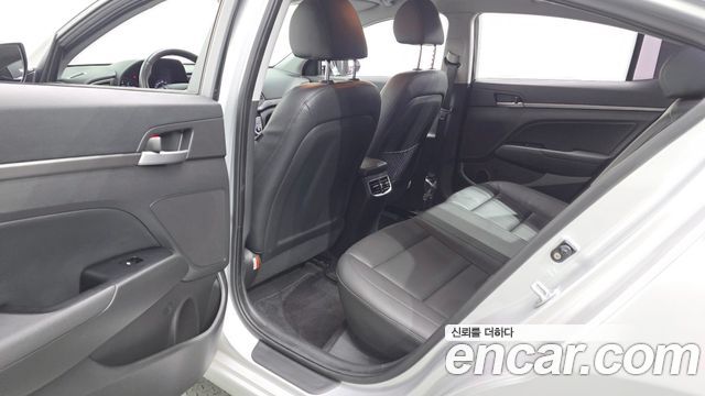 Hyundai Avante (AD) 1.6 GDI Smart 2017 — фото 11