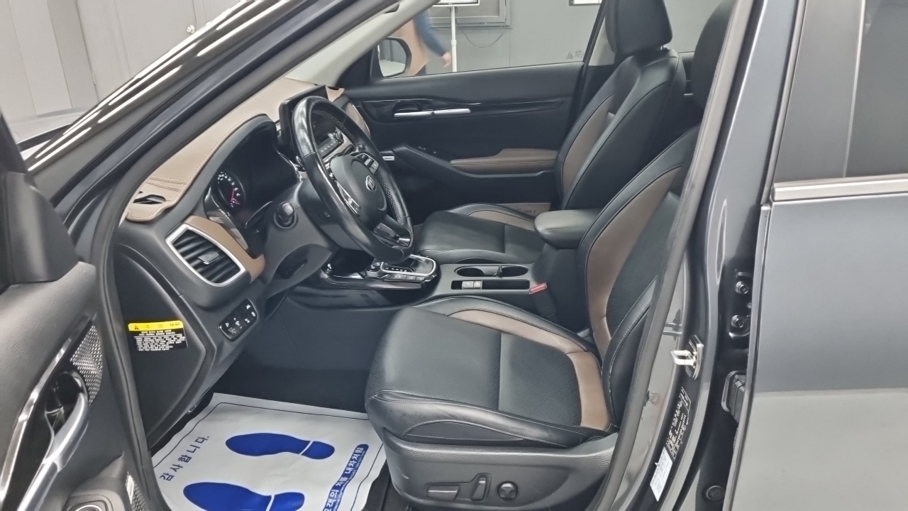 Kia Seltos Gasoline 1.6 Turbo 4WD Noblesse 2020 — фото 7