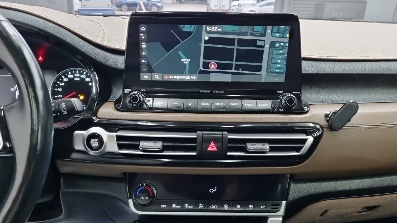 Kia Seltos Gasoline 1.6 Turbo 4WD Noblesse 2020 — фото 10