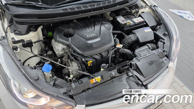 Hyundai Avante 1.6 GDi Modern Standard 2014 — фото 6
