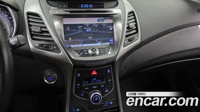 Hyundai Avante 1.6 GDi Modern Standard 2014 — фото 13