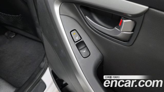 Hyundai Avante 1.6 GDi Modern Standard 2014 — фото 19