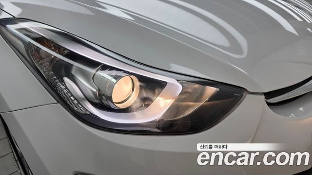Hyundai Avante 1.6 GDi Modern Standard 2014 — фото 22