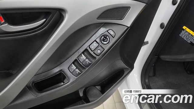 Hyundai Avante 1.6 GDi Modern Standard 2014 — фото 29