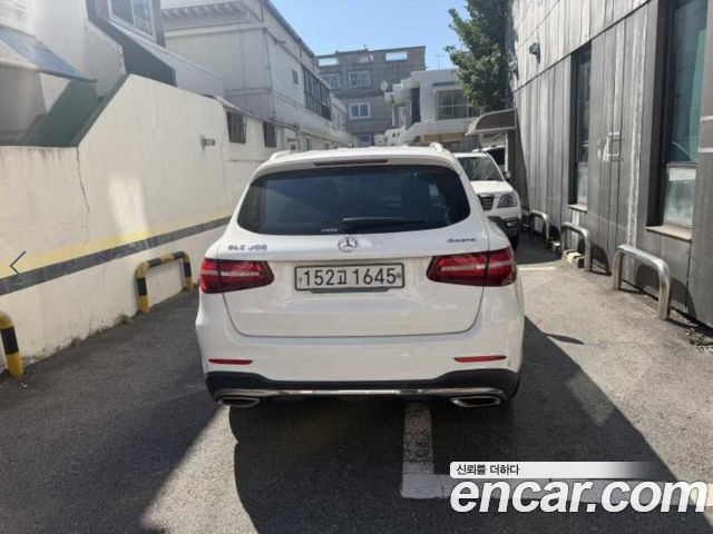 Mercedes-Benz GLC-Class (X253) GLC300 4MATIC AMG Line 2019 — фото 3