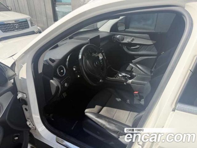 Mercedes-Benz GLC-Class (X253) GLC300 4MATIC AMG Line 2019 — фото 4