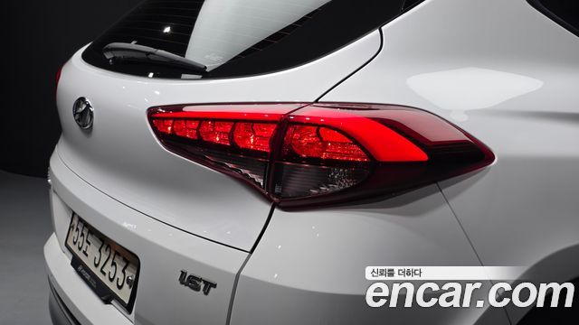 Hyundai Tucson Gasoline 1.6 turbo 2WD Modern 2018 — фото 23