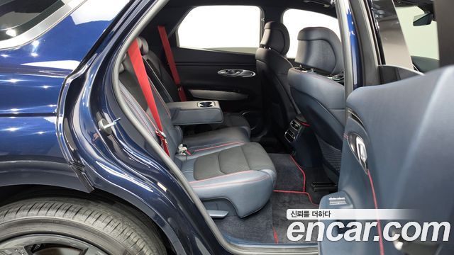 Genesis GV70 2.5T Gasoline 2WD 2024 — фото 11